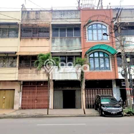 For Sale Rumah 5 Kamar Lokasi Strategis Nyaman dan Strategis di Medan Kota For Sale Rumah 5 Kamar Lokasi Strategis Nyaman dan Strategis di Medan Kota