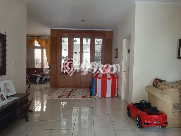 Jual Rumah Luas Megah Dengan View Eksklusif di Alam Sutera, Tangerang Jual Rumah Luas Megah Dengan View Eksklusif di Alam Sutera, Tangerang