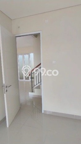 Rumah Luas Asri 3 KT Siap Huni di Gading Serpong Tangerang Rumah Luas Asri 3 KT Siap Huni di Gading Serpong Tangerang