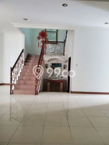 Rumah Eksklusif LB 350m2 di Baranangsiang Bogor untuk Disewa Rumah Eksklusif LB 350m2 di Baranangsiang Bogor untuk Disewa