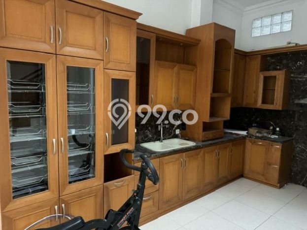 Rumah Eksklusif LB 350m2 di Baranangsiang Bogor untuk Disewa Rumah Eksklusif LB 350m2 di Baranangsiang Bogor untuk Disewa