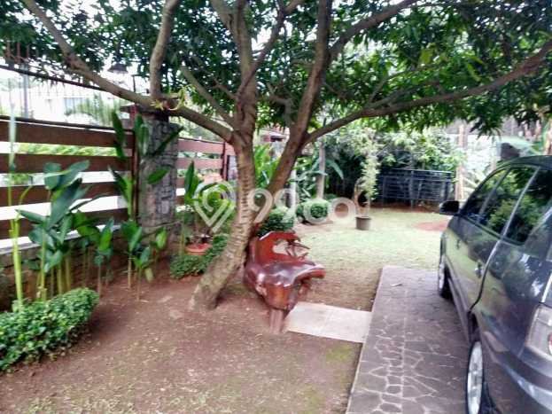 Hunian Elit LB 925m2 Siap Pakai Desain Elegan di Cipadu, Tangerang Hunian Elit LB 925m2 Siap Pakai Desain Elegan di Cipadu, Tangerang