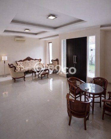Rumah Elit LB 577m2 Siap Pakai Desain Elegan di Kemang, Jakarta Selatan Rumah Elit LB 577m2 Siap Pakai Desain Elegan di Kemang, Jakarta Selatan