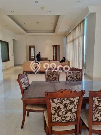 Hunian Apartemen Sewa Siap Pakai di Sudirman Jakarta Selatan dengan 4 KT / 4 KM Hunian Apartemen Sewa Siap Pakai di Sudirman Jakarta Selatan dengan 4 KT / 4 KM