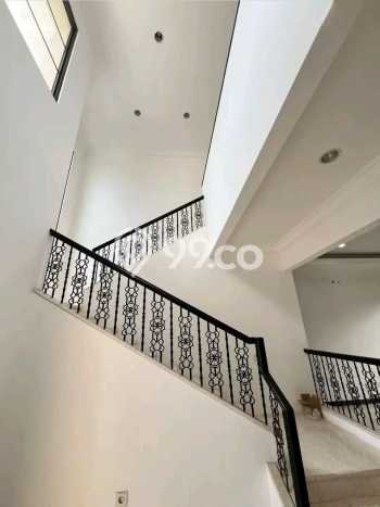 Hunian Elit LB 225m2 Siap Pakai Desain Elegan di BSD De Park, Tangerang Hunian Elit LB 225m2 Siap Pakai Desain Elegan di BSD De Park, Tangerang