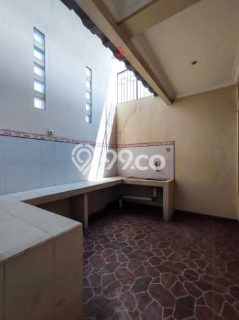 Dijual Cepat Rumah Bagus Siap Huni LB 180m2 di Ciledug, Tangerang Dijual Cepat Rumah Bagus Siap Huni LB 180m2 di Ciledug, Tangerang