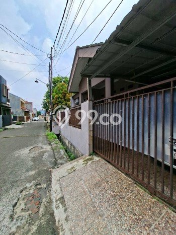 Jual Rumah Favorit Siap Huni LB 120m2 di Ciledug, Tangerang Jual Rumah Favorit Siap Huni LB 120m2 di Ciledug, Tangerang