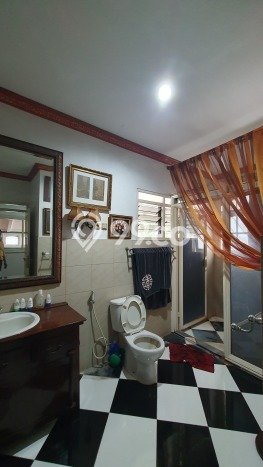 Jual Rumah Luas Megah Dengan View Eksklusif di Bintaro, Jakarta Selatan Jual Rumah Luas Megah Dengan View Eksklusif di Bintaro, Jakarta Selatan