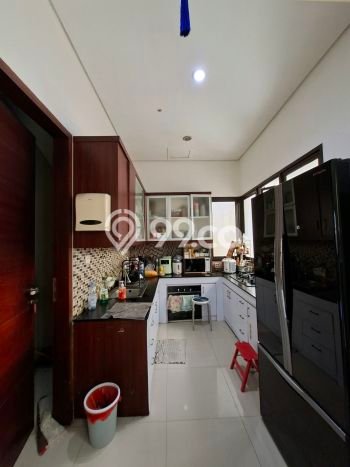 Rumah Elit LB 243m2 Siap Huni Desain Elegan di Bintaro, Jakarta Selatan Rumah Elit LB 243m2 Siap Huni Desain Elegan di Bintaro, Jakarta Selatan