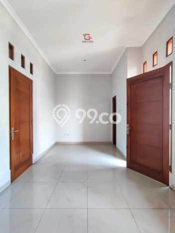 Rumah Strategis Minimalis Lb 180m2 di Ciledug, Tangerang Rumah Strategis Minimalis Lb 180m2 di Ciledug, Tangerang