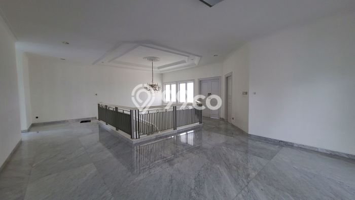 Siap Huni Hunian Elit 5 Kamar di Kebon Jeruk Dekat ke Mana Pun Siap Huni Hunian Elit 5 Kamar di Kebon Jeruk Dekat ke Mana Pun