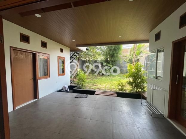 Rumah Sewa Bandung LT 290m2 LB 230m2 Area Pasteur Rumah Sewa Bandung LT 290m2 LB 230m2 Area Pasteur