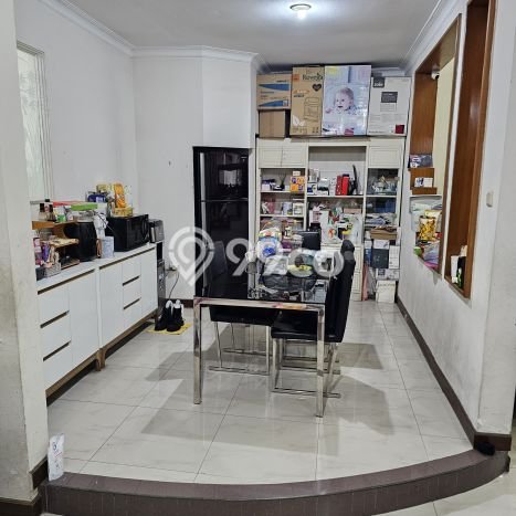 Jual Rumah Modern 4 KT di Taman Holis Indah, Bandung Jual Rumah Modern 4 KT di Taman Holis Indah, Bandung