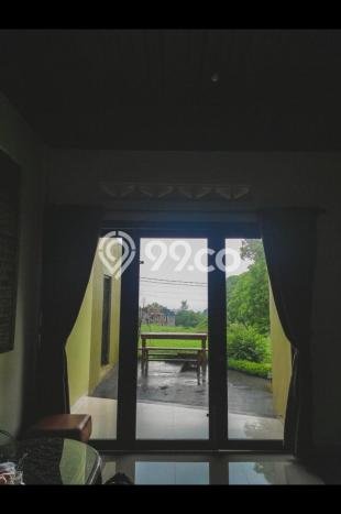 Rumah Elit LB 180m2 Siap Pakai Desain Elegan di Ciwaruga, Bandung Rumah Elit LB 180m2 Siap Pakai Desain Elegan di Ciwaruga, Bandung