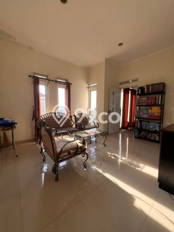 Disewakan! Rumah 4 Kamar Tidur &
3 Kamar Mandi di Padasuka, Bandung Disewakan! Rumah 4 Kamar Tidur &
3 Kamar Mandi di Padasuka, Bandung