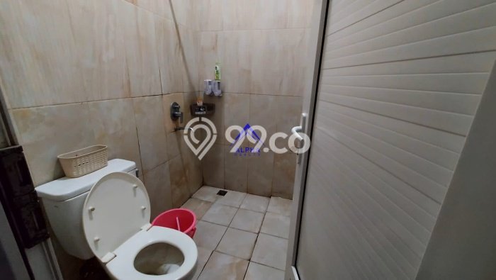 Disewakan! Rumah 3 Kamar Tidur &
3 Kamar Mandi di Cigadung, Bandung Disewakan! Rumah 3 Kamar Tidur &
3 Kamar Mandi di Cigadung, Bandung