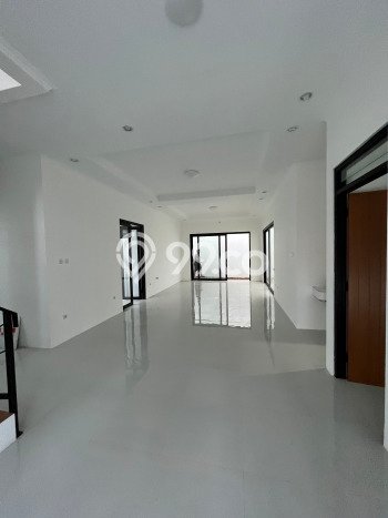 Rumah Sewa Bandung LT 190m2 LB 168m2 Area Cikutra Rumah Sewa Bandung LT 190m2 LB 168m2 Area Cikutra