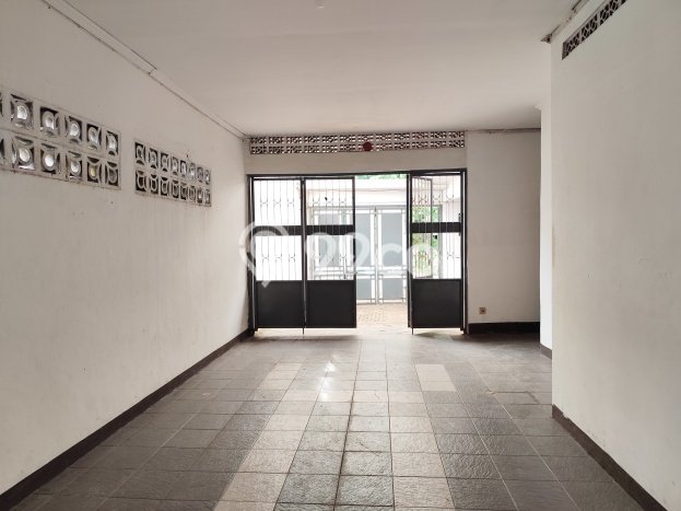 Rumah sewa siap pakai 7 Kamar Tidur di Cipedes, Bandung Rumah sewa siap pakai 7 Kamar Tidur di Cipedes, Bandung