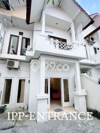 PILIHAN TEPAT! Rumah kawasan Seminyak, 1 KT, Dekat Sekolah, Luas 100m² Bangunan 100m² PILIHAN TEPAT! Rumah kawasan Seminyak, 1 KT, Dekat Sekolah, Luas 100m² Bangunan 100m²