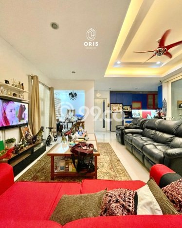 Rumah Elit Modern Siap Huni di Pondok Indah Jakarta Selatan Rumah Elit Modern Siap Huni di Pondok Indah Jakarta Selatan