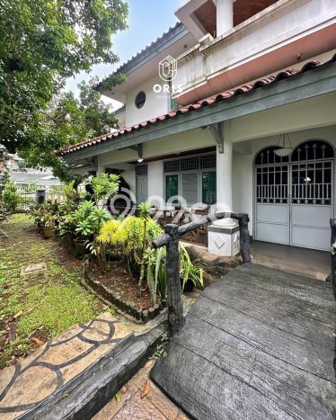 Dijual Rumah Luas Megah Dengan View Eksklusif di Bintaro, Jakarta Selatan Dijual Rumah Luas Megah Dengan View Eksklusif di Bintaro, Jakarta Selatan