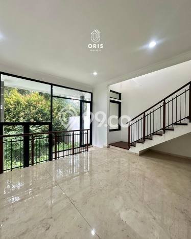 Rumah Elit Modern Siap Huni di Ragunan Jakarta Selatan Rumah Elit Modern Siap Huni di Ragunan Jakarta Selatan