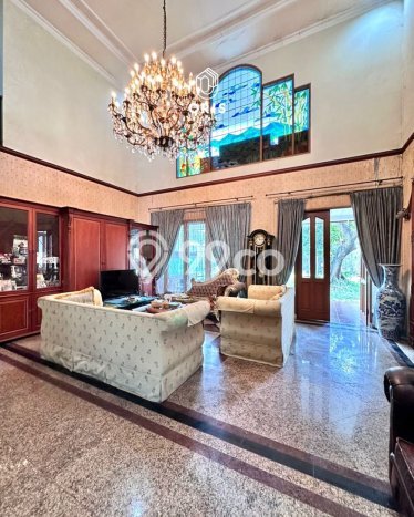 Dijual Rumah Luas Elegan Dengan View Eksklusif di Pejaten Timur, Jakarta Selatan Dijual Rumah Luas Elegan Dengan View Eksklusif di Pejaten Timur, Jakarta Selatan
