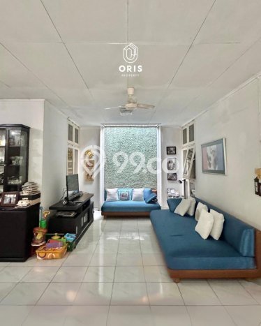 Rumah Elit Modern Tanpa Renovasi di Pondok Indah Jakarta Selatan Rumah Elit Modern Tanpa Renovasi di Pondok Indah Jakarta Selatan