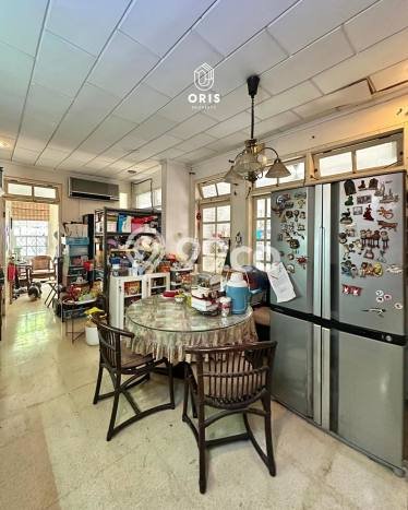 Dijual Rumah Luas Elegan Dengan View Cantik di Pondok Indah, Jakarta Selatan Dijual Rumah Luas Elegan Dengan View Cantik di Pondok Indah, Jakarta Selatan