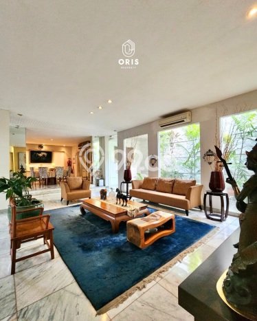 Dijual Rumah Luas Elegan Dengan View Cantik di Permata Hijau, Jakarta Selatan Dijual Rumah Luas Elegan Dengan View Cantik di Permata Hijau, Jakarta Selatan
