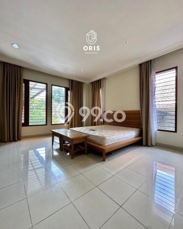 Rumah Elit Modern Tanpa Renovasi di Duren Tiga Jakarta Selatan Rumah Elit Modern Tanpa Renovasi di Duren Tiga Jakarta Selatan