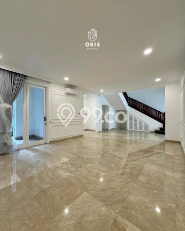 Jual Rumah Mewah Megah Dengan View Eksklusif di Pondok Indah, Jakarta Selatan Jual Rumah Mewah Megah Dengan View Eksklusif di Pondok Indah, Jakarta Selatan