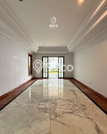 Rumah Elit LB 1600m2 Siap Huni Desain Elegan di Pondok Indah, Jakarta Selatan Rumah Elit LB 1600m2 Siap Huni Desain Elegan di Pondok Indah, Jakarta Selatan
