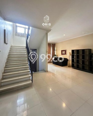 Dijual Rumah Premium dengan Fasilitas Sekitar Lengkap di Kebayoran Lama, Jakarta Selatan Dijual Rumah Premium dengan Fasilitas Sekitar Lengkap di Kebayoran Lama, Jakarta Selatan