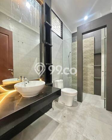 Rumah Elit Modern Siap Huni di Ragunan Jakarta Selatan Rumah Elit Modern Siap Huni di Ragunan Jakarta Selatan