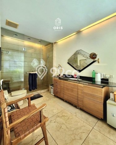 Dijual Rumah Luas Elegan Dengan View Cantik di Permata Hijau, Jakarta Selatan Dijual Rumah Luas Elegan Dengan View Cantik di Permata Hijau, Jakarta Selatan