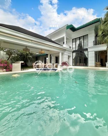 Dijual Rumah Luas Elegan Dengan View Cantik di Kemang, Jakarta Selatan Dijual Rumah Luas Elegan Dengan View Cantik di Kemang, Jakarta Selatan