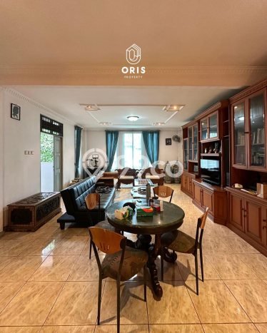 Dijual Rumah Luas Megah Dengan View Eksklusif di Bintaro, Jakarta Selatan Dijual Rumah Luas Megah Dengan View Eksklusif di Bintaro, Jakarta Selatan