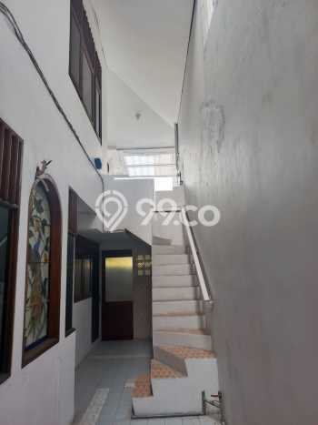 Disewakan! Rumah 4 Kamar Tidur &
4 Kamar Mandi di Kembangan Selatan, Jakarta Barat Disewakan! Rumah 4 Kamar Tidur &
4 Kamar Mandi di Kembangan Selatan, Jakarta Barat