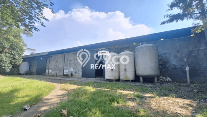 Unit Gudang disewakan di Neglasari Tangerang dengan LT 200000m2 / LB 2310m2 Unit Gudang disewakan di Neglasari Tangerang dengan LT 200000m2 / LB 2310m2