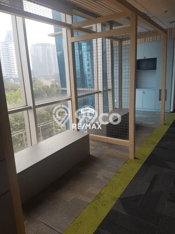 Unit Kantor Disewakan di Mega Kuningan di Area Ramai & Strategis Unit Kantor Disewakan di Mega Kuningan di Area Ramai & Strategis
