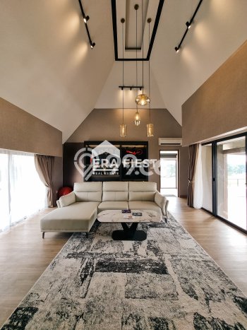 Hunian Elit LB 312m2 Siap Huni Desain Elegan di Bitung, Tangerang Hunian Elit LB 312m2 Siap Huni Desain Elegan di Bitung, Tangerang