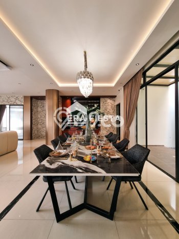 Hunian Elit LB 312m2 Siap Huni Desain Elegan di Bitung, Tangerang Hunian Elit LB 312m2 Siap Huni Desain Elegan di Bitung, Tangerang