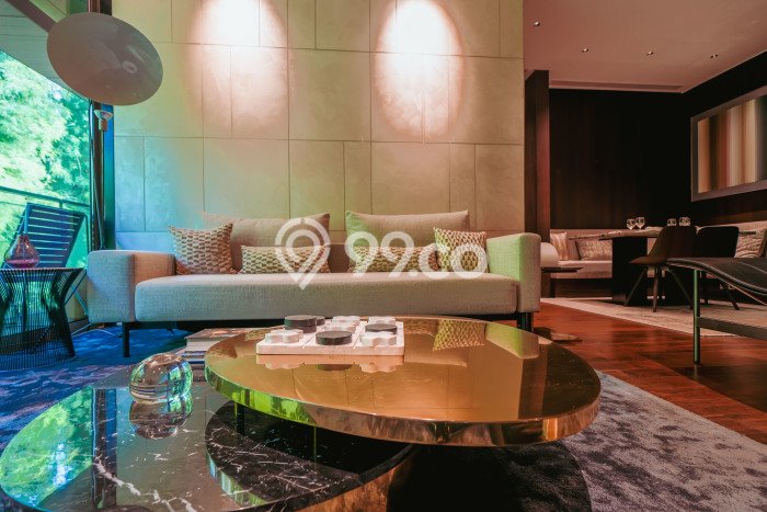 FOR SALE Hunian Apartemen Luxury di Kebayoran Baru dengan 2 Kamar Tidur & Luas 131m2 FOR SALE Hunian Apartemen Luxury di Kebayoran Baru dengan 2 Kamar Tidur & Luas 131m2