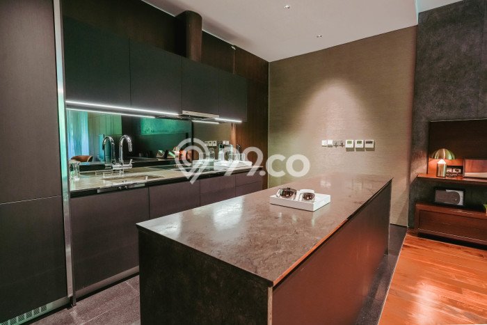 FOR SALE Hunian Apartemen Luxury di Kebayoran Baru dengan 2 Kamar Tidur & Luas 131m2 FOR SALE Hunian Apartemen Luxury di Kebayoran Baru dengan 2 Kamar Tidur & Luas 131m2