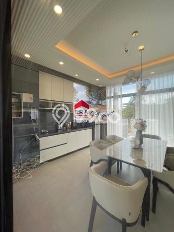 Tersedia Vila di , Luas 202m2m², Area tenang untuk Anda Tersedia Vila di , Luas 202m2m², Area tenang untuk Anda
