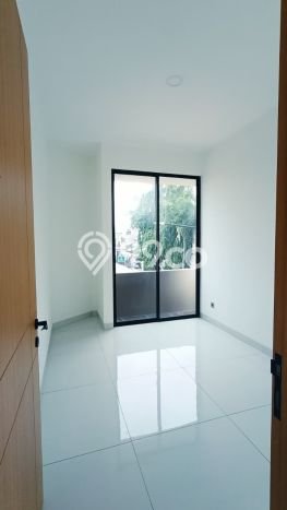 For Sale Rumah 3 Kamar Lokasi Strategis Bagus dan Strategis di Kembangan For Sale Rumah 3 Kamar Lokasi Strategis Bagus dan Strategis di Kembangan