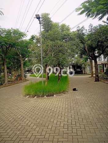 Hunian Nyaman Asri 3 KT Siap Huni di Cirendeu Jakarta Selatan Hunian Nyaman Asri 3 KT Siap Huni di Cirendeu Jakarta Selatan