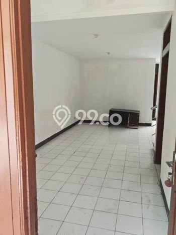 Disewakan! Rumah 3 Kamar Tidur &
2 Kamar Mandi di Cijerah, Bandung Disewakan! Rumah 3 Kamar Tidur &
2 Kamar Mandi di Cijerah, Bandung