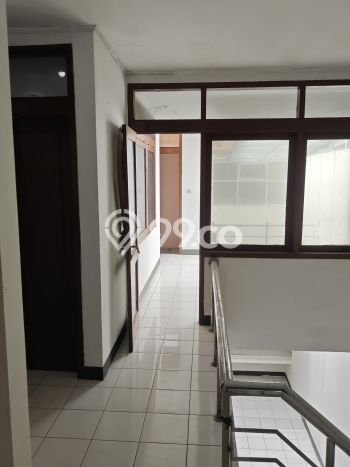 Disewakan! Rumah 3 Kamar Tidur &
2 Kamar Mandi di Cijerah, Bandung Disewakan! Rumah 3 Kamar Tidur &
2 Kamar Mandi di Cijerah, Bandung